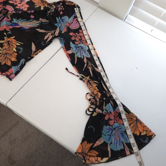 Free People Women's Floral Print Of Paradise Tie Front Crop Top - Picture 12 of 12